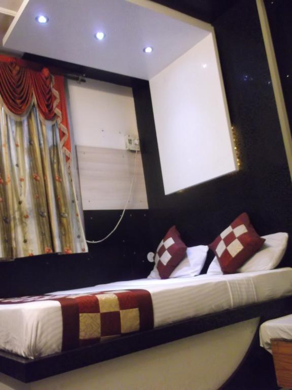 ג'איפור Hotel Abhineet Palace מראה חיצוני תמונה