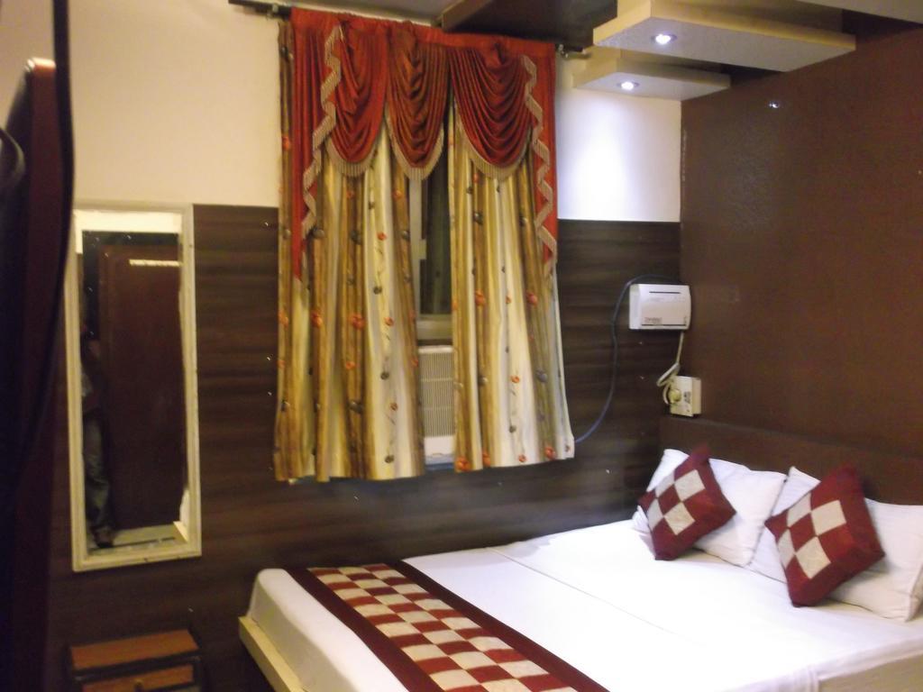 ג'איפור Hotel Abhineet Palace מראה חיצוני תמונה