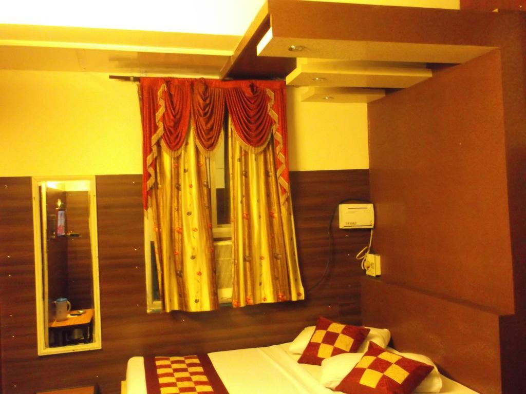 ג'איפור Hotel Abhineet Palace מראה חיצוני תמונה