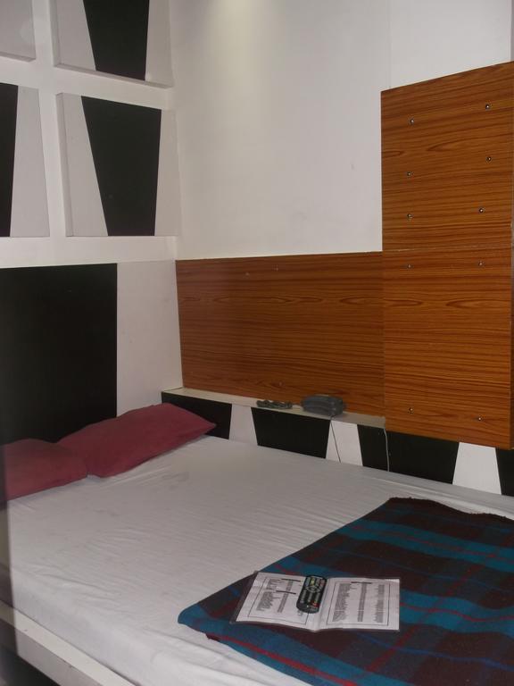 ג'איפור Hotel Abhineet Palace חדר תמונה
