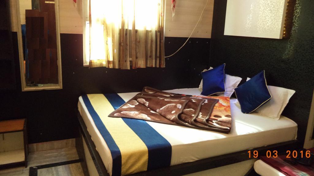 ג'איפור Hotel Abhineet Palace מראה חיצוני תמונה
