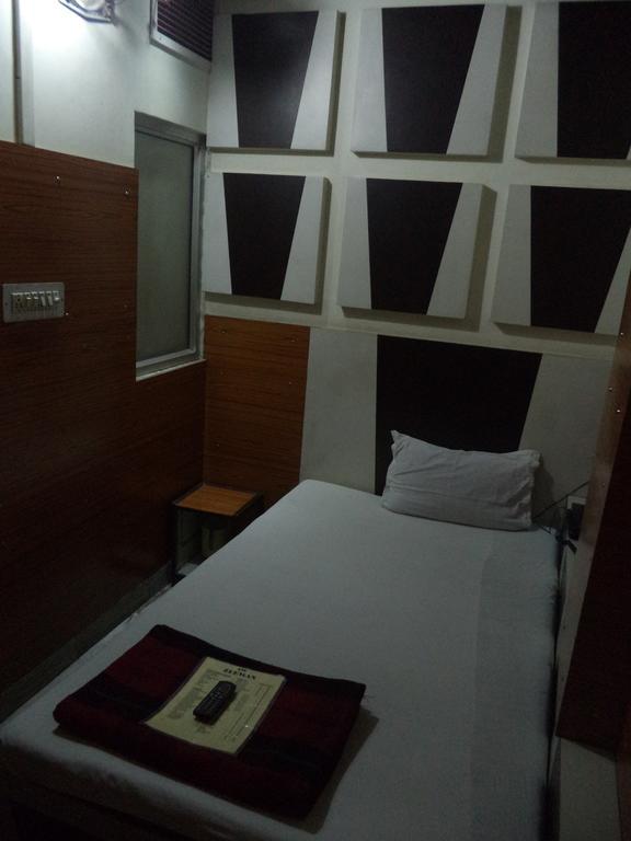 ג'איפור Hotel Abhineet Palace מראה חיצוני תמונה