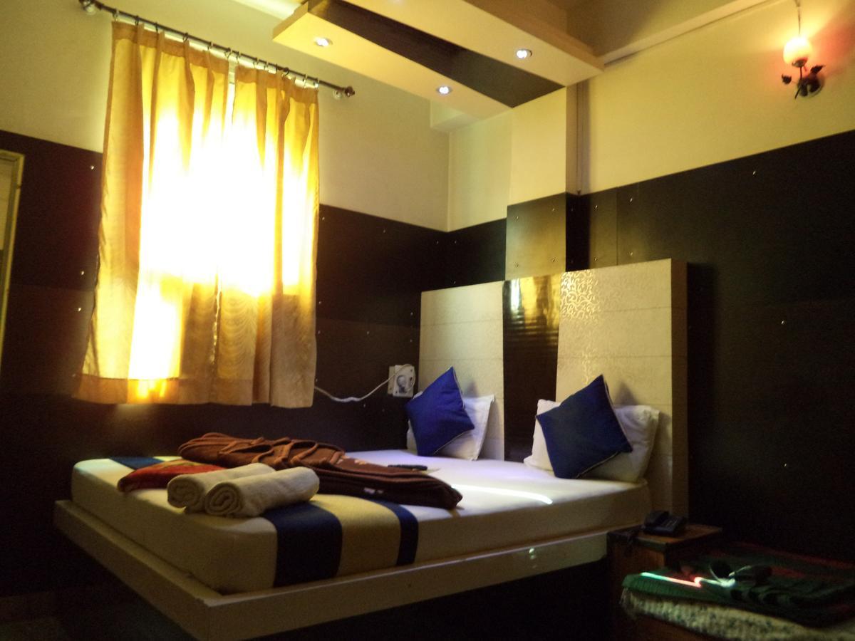 ג'איפור Hotel Abhineet Palace מראה חיצוני תמונה
